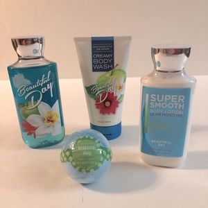 New Bath& Body Works Beautiful Day shower & lotion set with Bath Fizzy